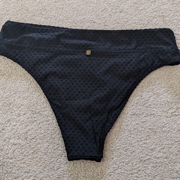 La vien rose textured high leg bikini bottom - Picture 5 of 7